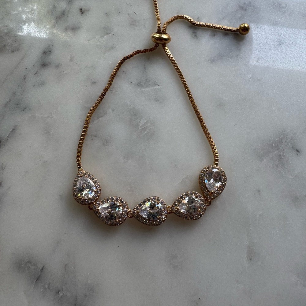 Elegant Gold and Silver Bracelet